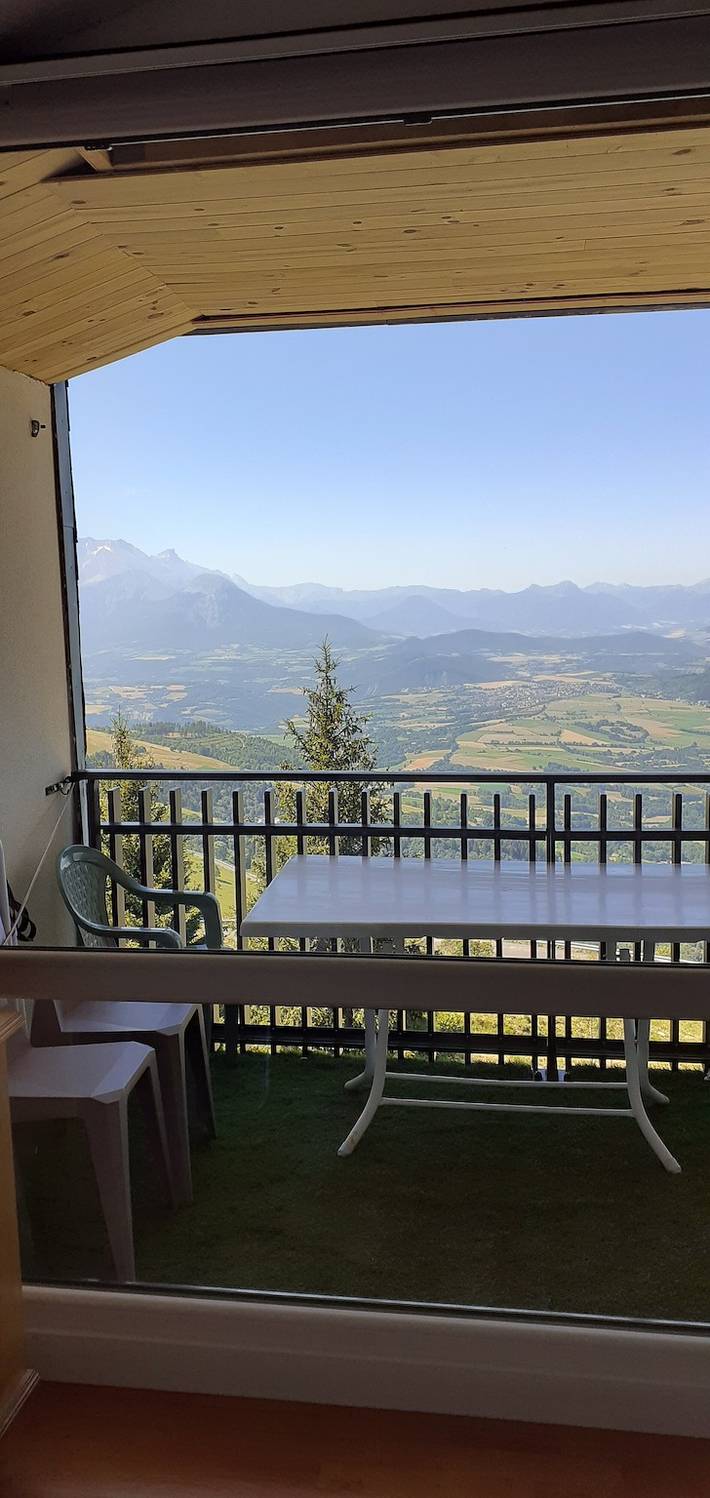 Appartement de vacances pour 5 personnes, avec Balcon et Vue sur le lac dans l' Isère - 2