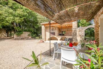 Villa pour 6 Personnes dans Bonnieux, Parc naturel régional du Luberon, Photo 2
