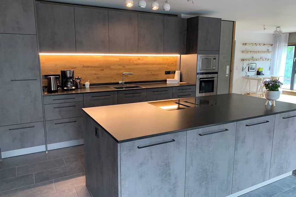 Ganze Wohnung, Außergewöhliche 4 Zimmer Wohnung 180 qm² am Fuß der Schwäbischen Alb in Reutlingen, Albsteig Etappe 11