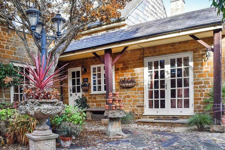 Cottage for 2 people, with garden in Northamptonshire