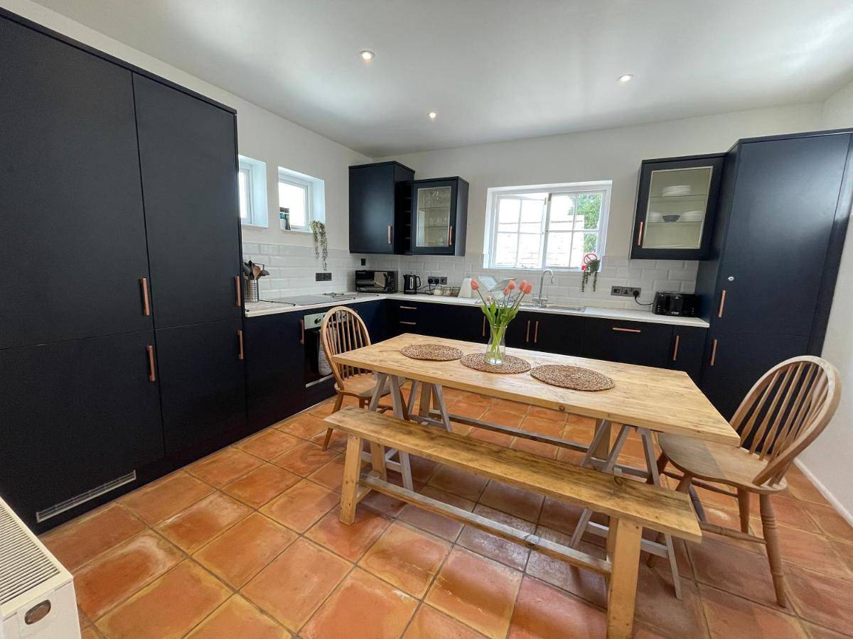 Three-Bedroom House in Exeter, Devon