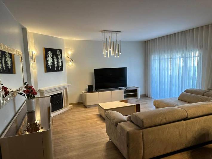 Casa de férias para 9 pessoas, com jardim e varanda e ainda vista em Marinha Grande