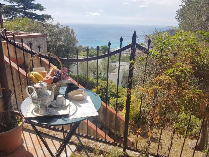 Maison d’hôte pour 2 personnes, avec vue et jardin dans Finale Ligure - 4