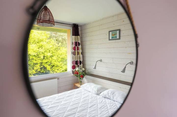 Gîte familial 6/8 personnes à 100m de la mer/Gr34 avec piscine in Guissény, Région de Brest