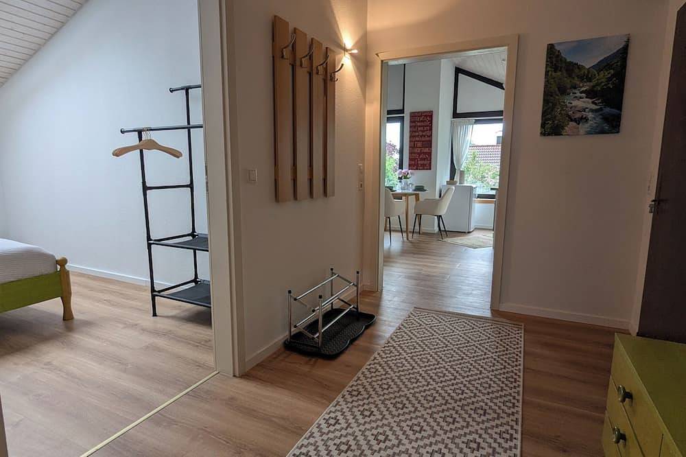 Ganze Wohnung, 2 Zimmer Ferienwohnung Tourenblick an den Kaiserbergen\nmotorrad-/ Fahrrad Garage in Waldstetten, Erlebnisregion Ostalb region