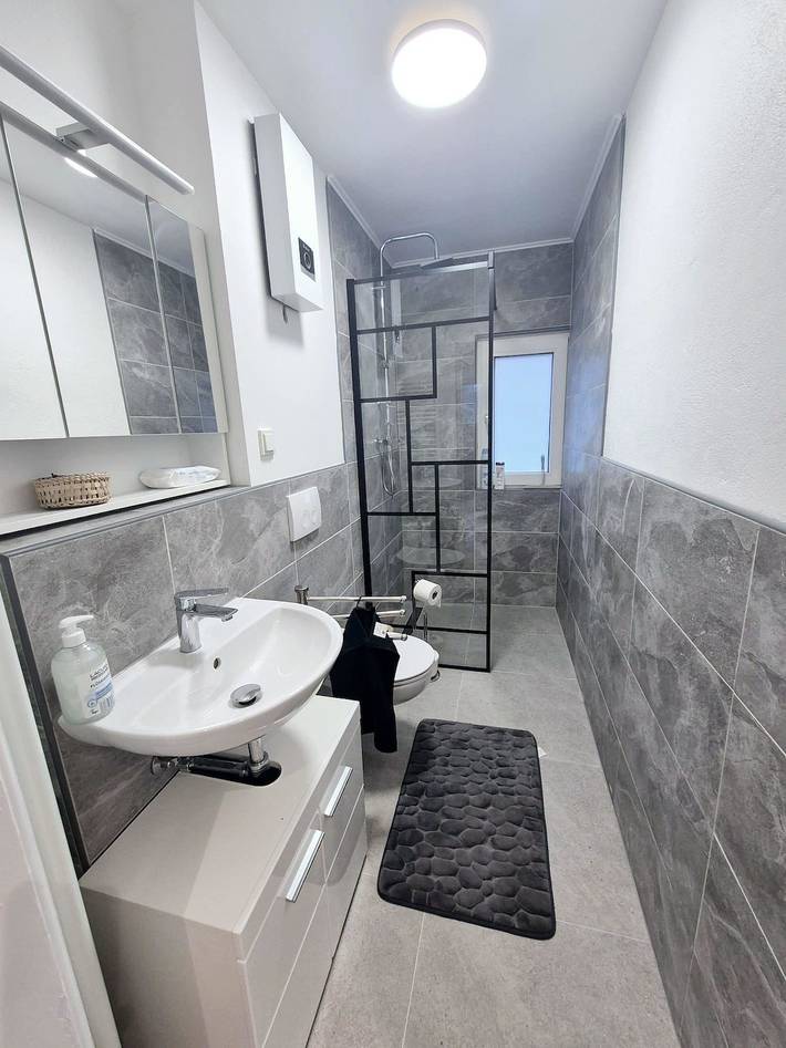 Ferienwohnung für 8 Personen, mit Terrasse und Garten in Siegen - 2