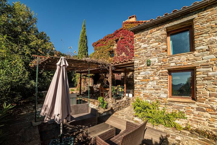 Villa pour 9 personnes, avec jardin, animaux acceptés dans les Pyrénées-Orientales