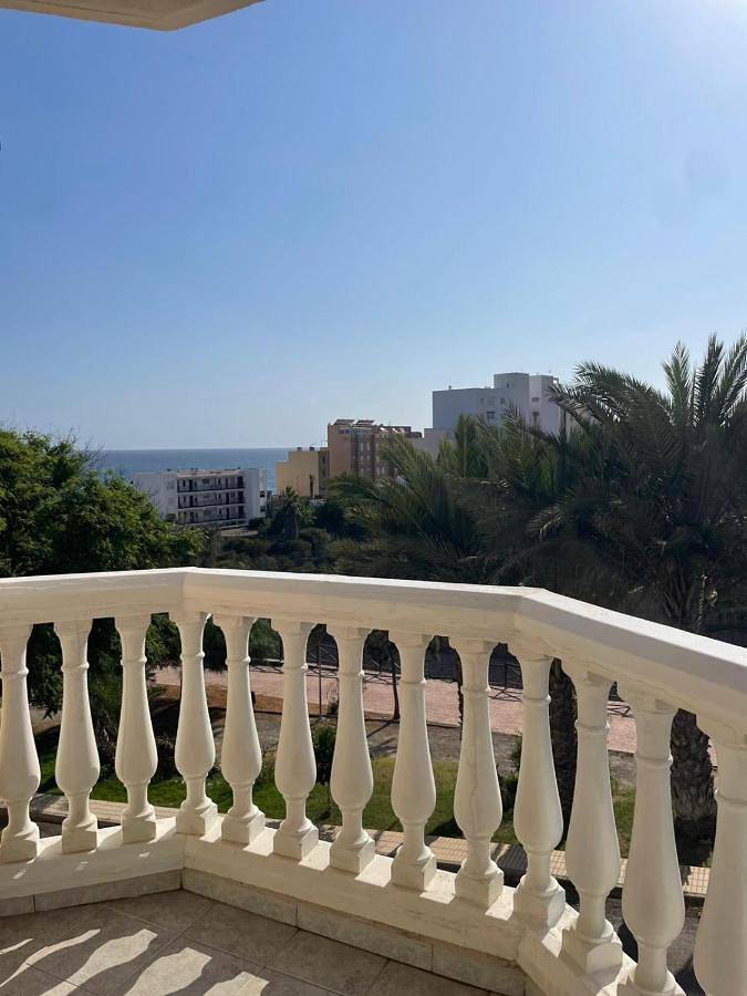 Apartamento de vacaciones para 4 personas, con vistas y terraza - 1