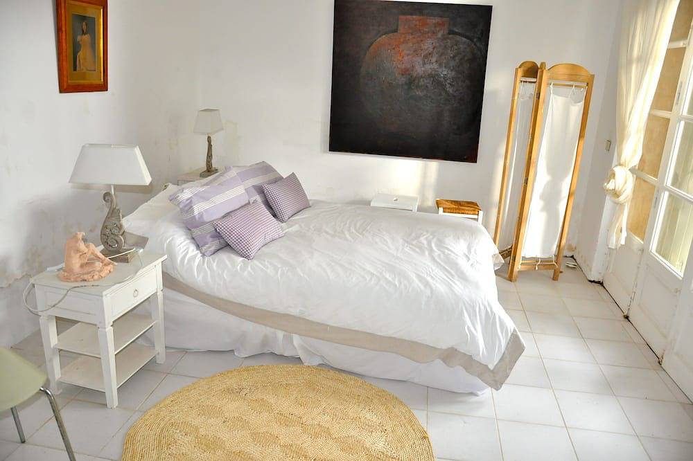 Gassin, 6 km from Saint-Tropez, exceptional villa for 8 people in Gassin, Mediterranean Coast (France)