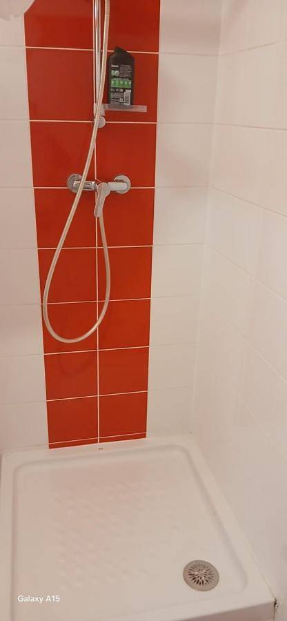 Gîte pour 2 personnes, avec vue et terrasse dans Stade Yves du Manoir - 2