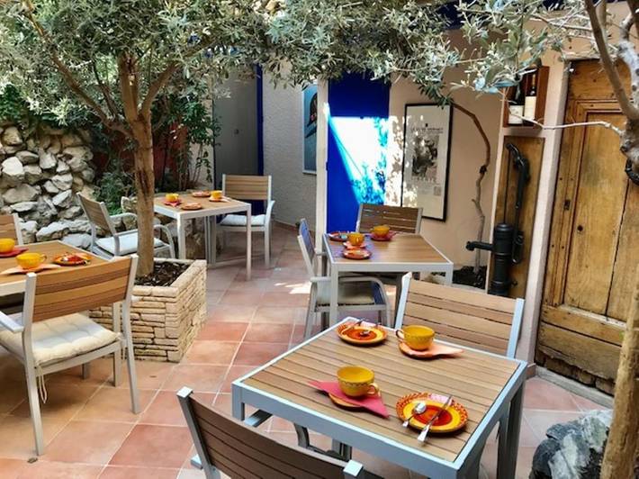 Hôtel pour 2 personnes, avec vue et jardin dans Office De Tourisme D Avignon - 3