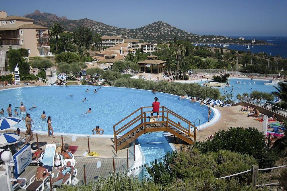 Ganze Wohnung, Cap Esterel, 2 Zimmer Rdj 4/5. Große Terrasse und Garten in Le Dramont, Saint-Raphaël
