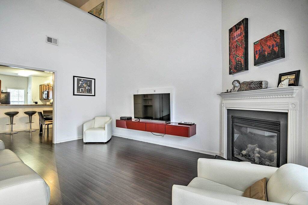 Inviting High Point Townhome with Patio + Privacy! in High Point, Guilford County