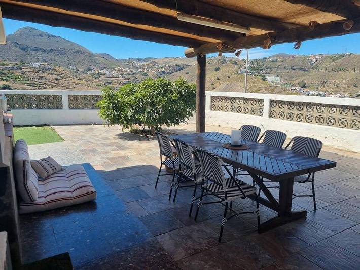 Gîte pour 7 personnes, avec jardin ainsi que vue et terrasse, animaux acceptés dans Santa Margarita