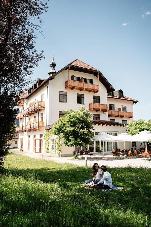 Hotel für 2 Personen, mit Terrasse und Garten sowie Ausblick in Großgmain