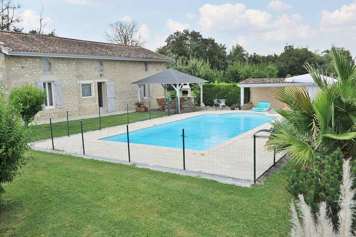 Location de vacances pour 9 personnes, avec jardin à Lauzun