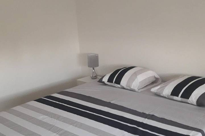 Location de vacances pour 9 personnes, avec terrasse et jardin dans Plage de Vardiola - 2