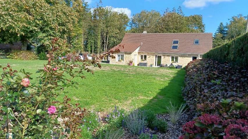 Location de vacances pour 2 personnes, avec jardin et vue à Pihen-lès-Guînes