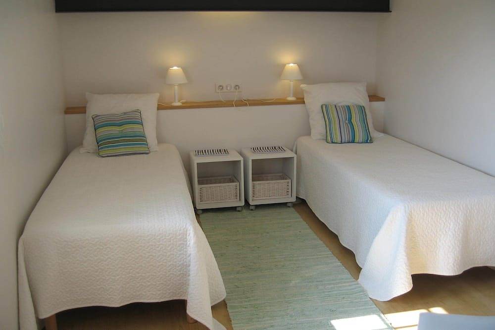 Appartement entier, Duplex  \"le surfeur\" avec terrasse face à l'océan dans villa basque in Bidart, Région de Bayonne