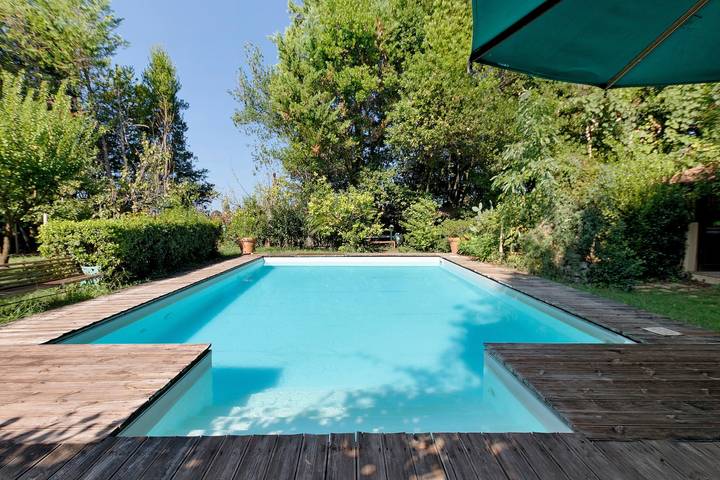Casa Vacanze Le Camelie with Private Pool, Wi-Fi, and Air Conditioning in Vecchiano, Italian Riviera
