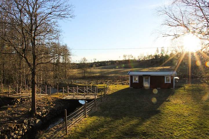 Cottage for 4 people, with sauna and yard in Sweden
