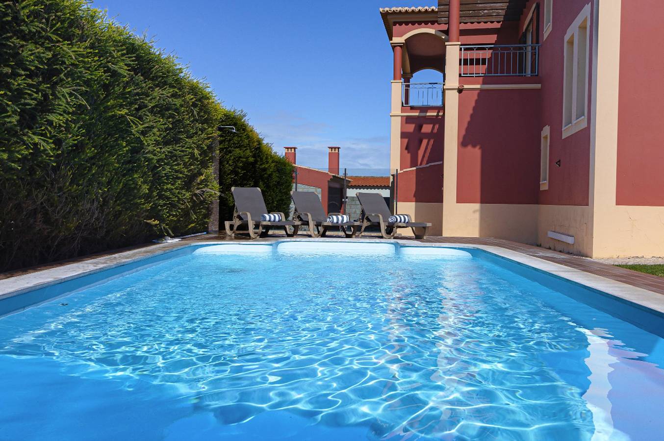 Elegant Sagres Villa | 5 Bedrooms | Villa Farol | Close to Beach | Perfect for Families in Sagres, Naturpark Südwest-Alentejo und Costa Vicentina