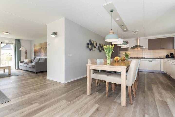 Bungalow für 12 Personen, mit Balkon/Terrasse und Terrasse in Burgh-Haamstede