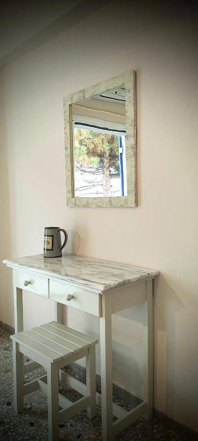 Location de vacances pour 2 personnes, avec jardin et terrasse dans Σκάλα Ερεσού - 4