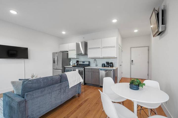 Apartamento de vacaciones para 2 personas, con vistas además de piscina y balcón - 1