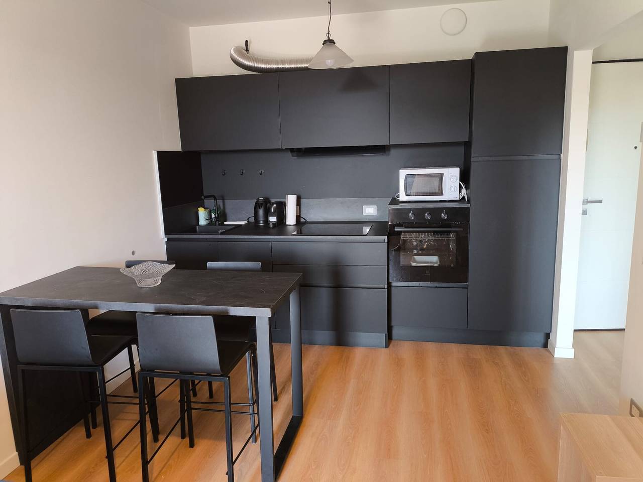 Ganze Wohnung, Apartment 'Fior Di Loto am Pool' mit Gemeinschaftspool, Wlan und Klimaanlage in Rivoltella del Garda, Desenzano del Garda