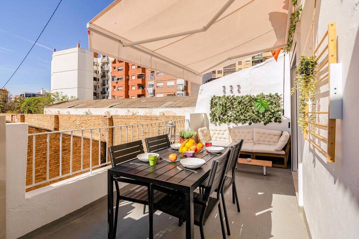 Ferienwohnung für 6 Personen, mit Terrasse in Valencia
