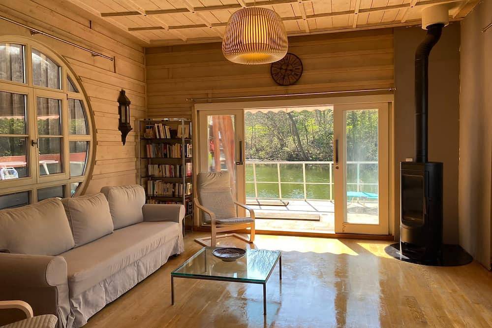 Maison Flottante en Pleine Nature à 35 mn de Paris in Vigneux-sur-Seine, Essonne