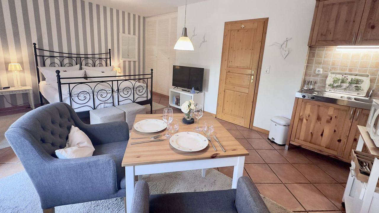 Ganze Ferienwohnung, Ferienwohnung für 2 Personen (25 m²) in Neuharlingersiel in Altharlingersiel, Neuharlingersiel