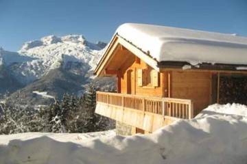 Maison de campagne pour 5 personnes, avec terrasse et jardin à Manigod