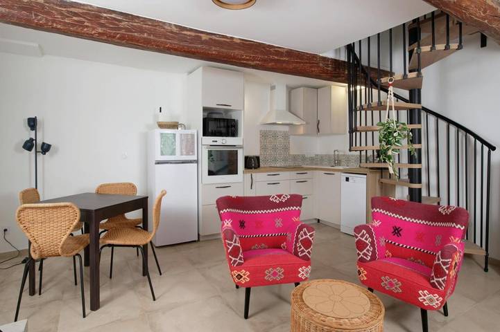 Location de vacances pour 2 personnes, avec piscine ainsi que jardin et vue à Saint-Gély-du-Fesc - 4