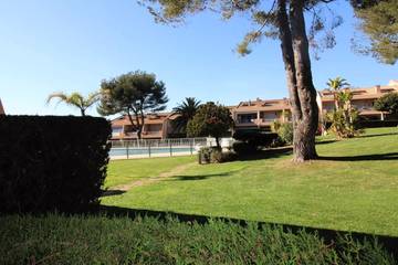 Gîte pour 4 personnes, avec piscine dans Plage de La Garonne