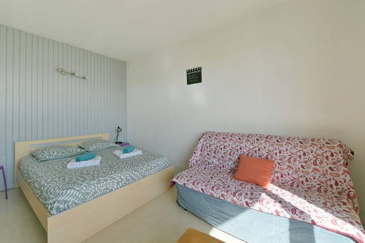 Studio pour 2 personnes, avec balcon, adapté aux familles dans Orne - 3