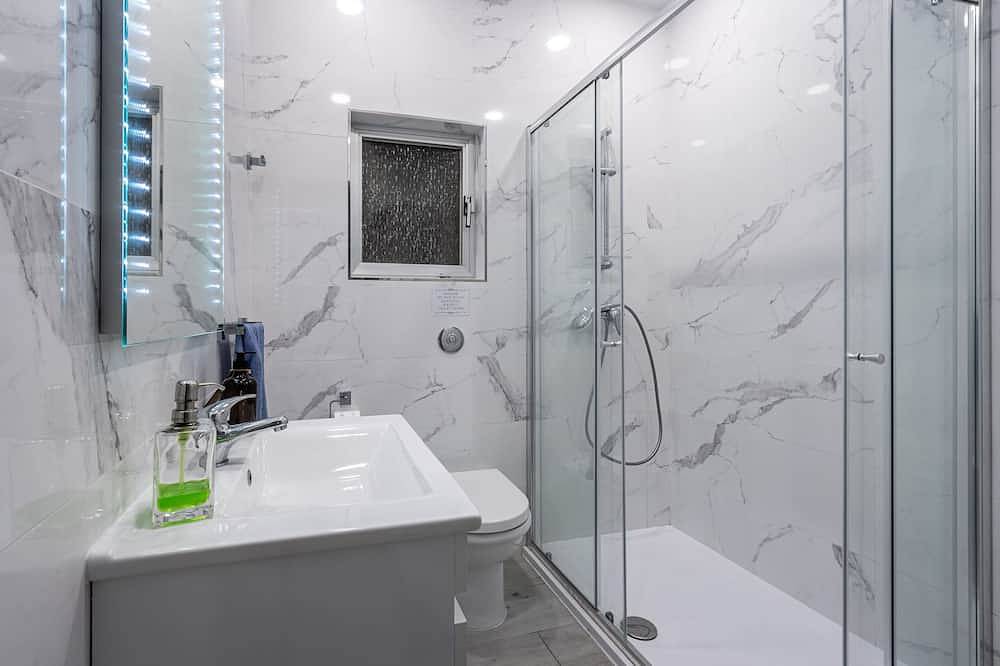 Ganze Wohnung, Newly renovated apartment with outdoor pool, in a coastal and country setting in Naxxar, Insel Malta