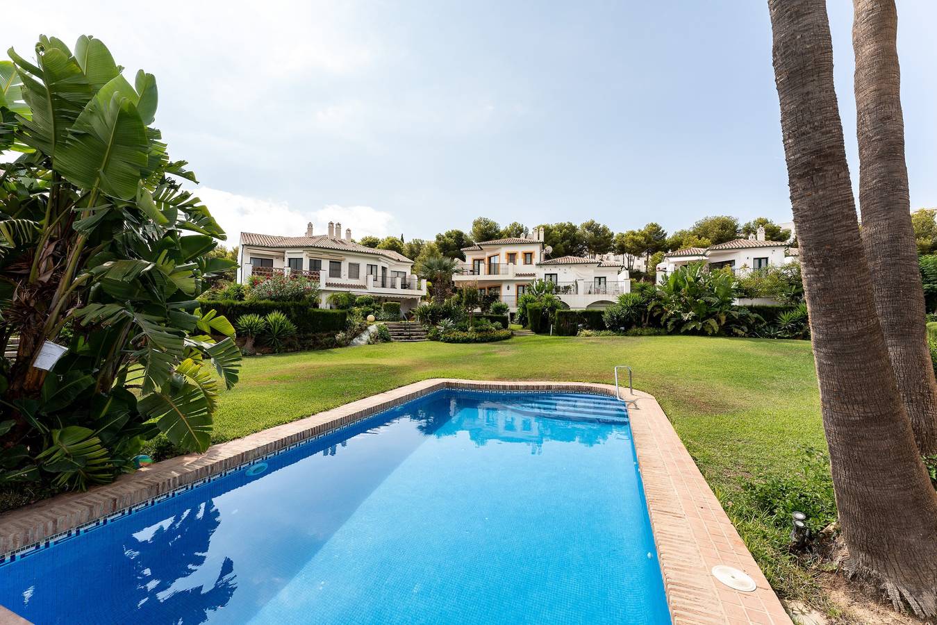 Holiday Home 'Townhouse Isla De Miraflores' with Mountain View, Wi-Fi and Air Conditioning in Mijas, Costa del Sol