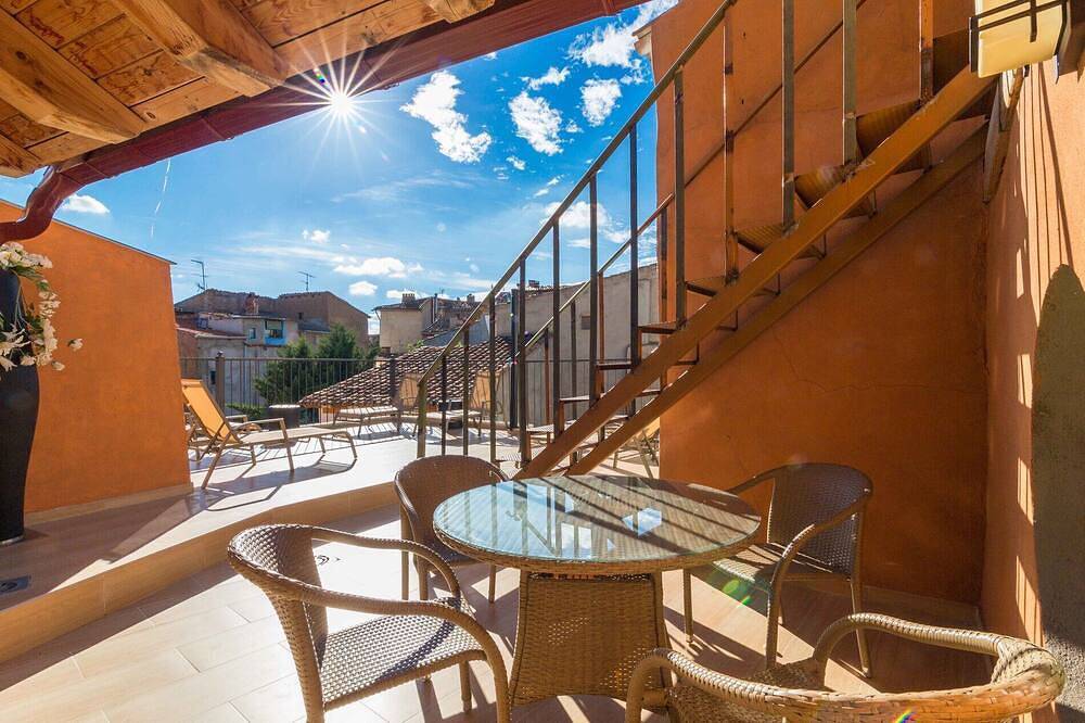 Entire apartment, 2 Bedroom Apartment Africa in Munébrega, Saragossa Province