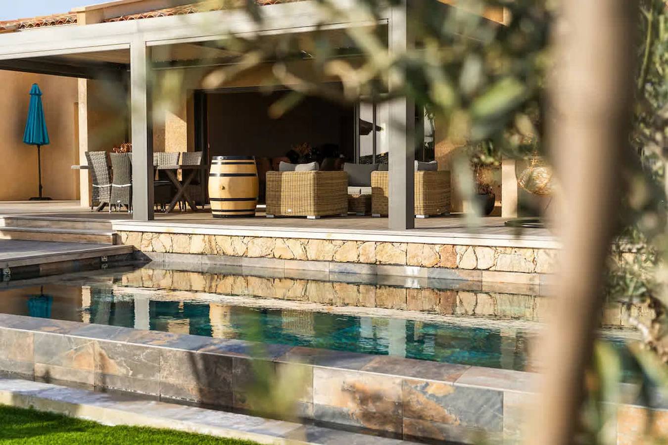 Villa Riposu Jacuzzi Pool Beach Access on Foot in Sagone, Coggia