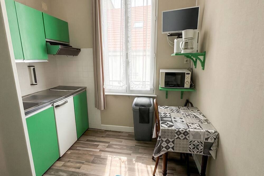 Ganze Wohnung, Homerez - Studio Néris-les-Bains in Néris-les-Bains, Montluçon und Umgebung