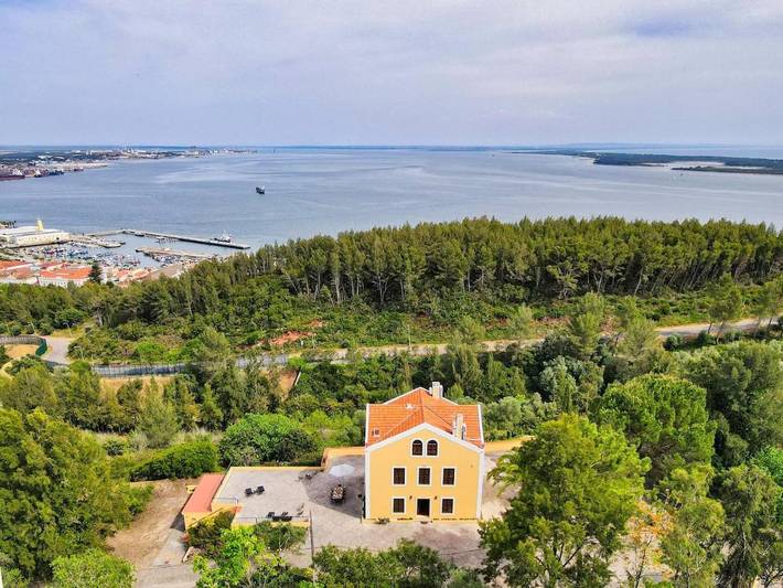 Chalet para 10 personas, con Terraza y Jardín además de Vistas al lago y Vistas en Setubal - 2
