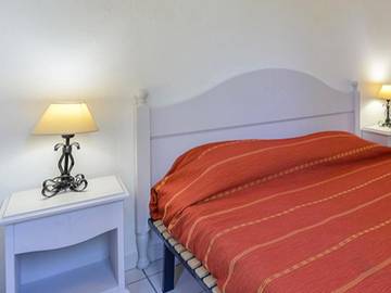 Camping voor 4 Personen in Saint-Saturnin-lès-Avignon, Provence, Afbeelding 4