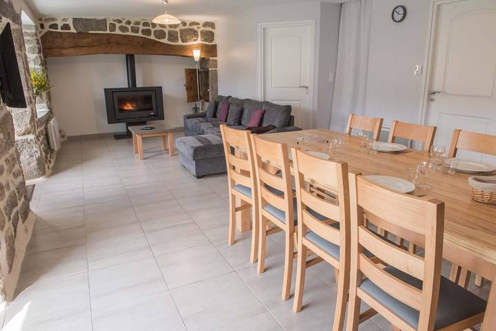Gîte pour 4 personnes, avec Balcon et Terrasse ainsi que Jardin et Vue dans Lozère - 3