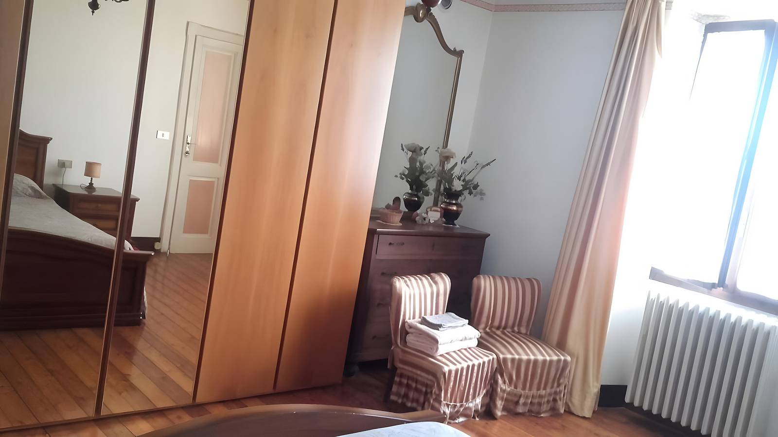 Pension 'Sorgiva' mit Seeblick, Gemeinschaftsgarten und Wi-Fi in Casale Corte Cerro, Casale Corte Cerro Gemeinde