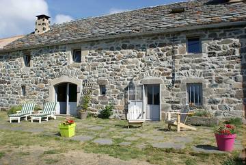 Chambre d’hôte pour 3 personnes, avec jardin en Ardèche