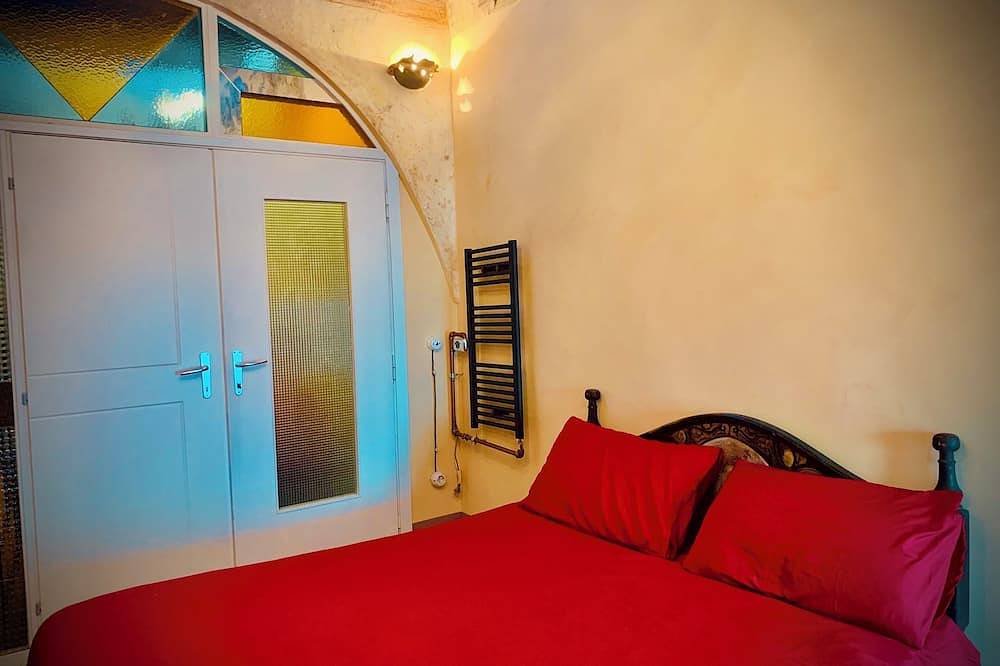 Little House in the Square in Nepi, Viterbo Provinz