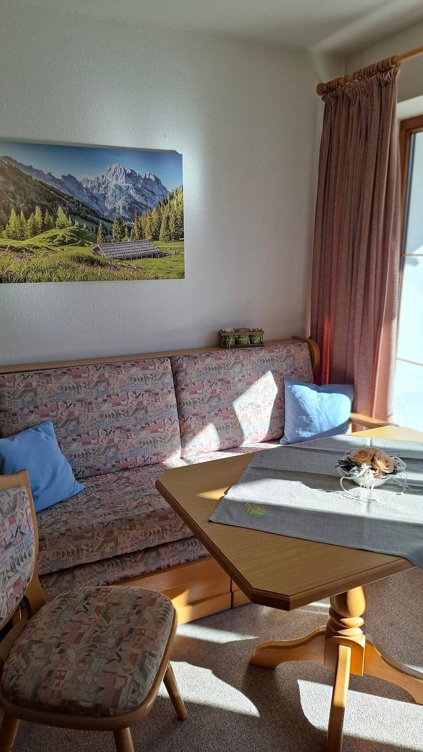 Studio entier, Studio « Fewo Rotspitze im Sonnenpark » avec vue sur les montagnes, balcon et Wi-Fi in Bad Hindelang, Souabe (Bavière)