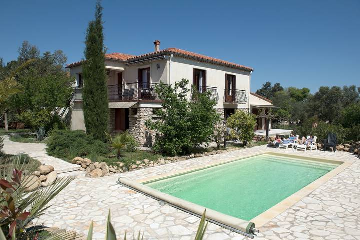 Gîte pour 6 personnes, avec piscine à Laroque-des-Albères